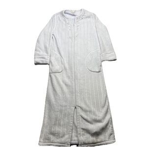 Miss Elaine Light Purple Long Sleeved Soft Full Zip Up Robe Size Small Cozy